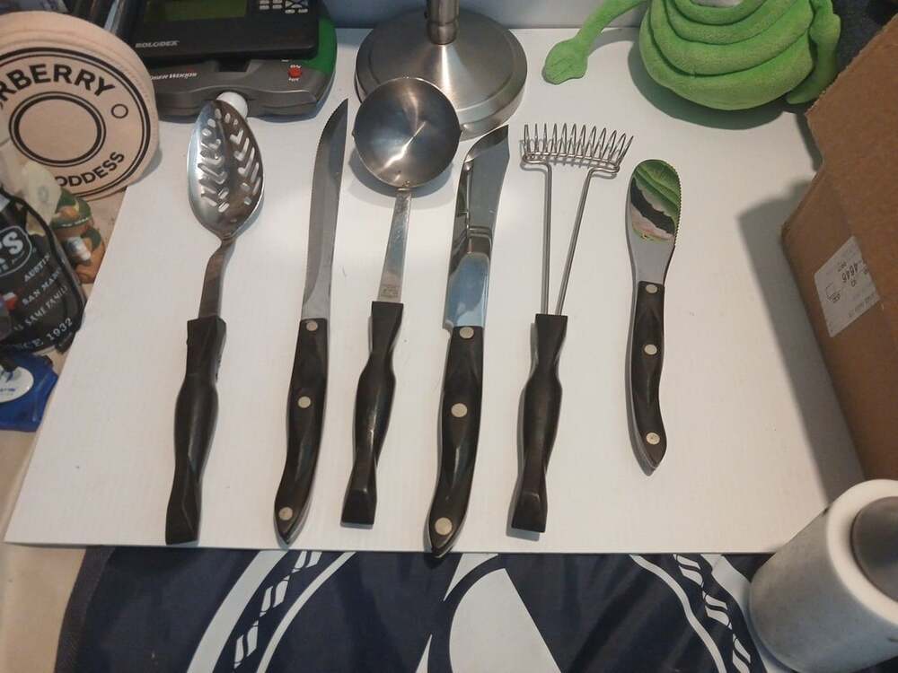 Cutco Kitchen Utensils 6-Piece Lot Stainless Steel Brown Handle
